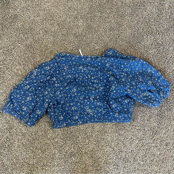 Free People Blue Chambray Cropped Polka Dot Top Women’s Size 8 Cotton Linen - Picture 2 of 6